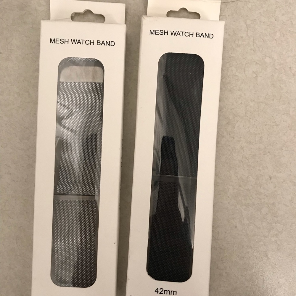 2 iPhone watch bands. Size 42mm.